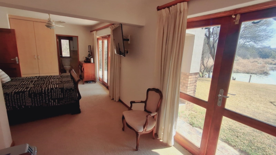 4 Bedroom Property for Sale in Boschenvaal River Front Lodges Free State